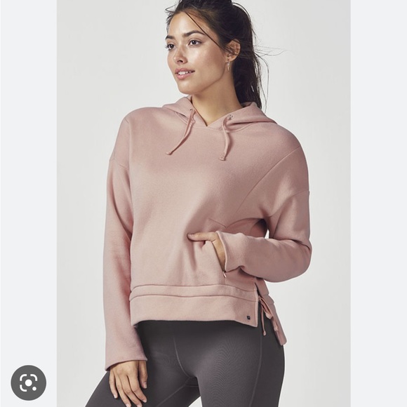 Fabletics Rayna Crop Hoodie in Blush Rose - Picture 2 of 9